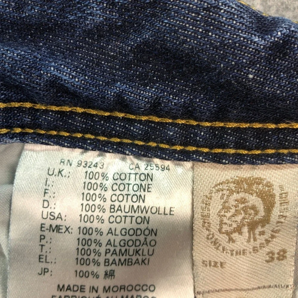 Diesel Mens Jeans Size 38x30 Straight Leg Button Fly Blue Medium Wash Denim